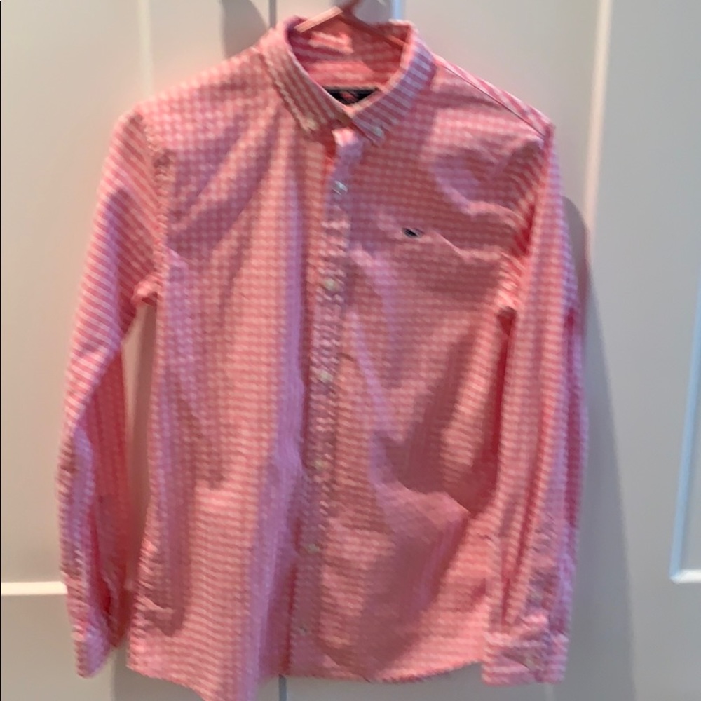 Vineyard Vines whale shirt size large, like new